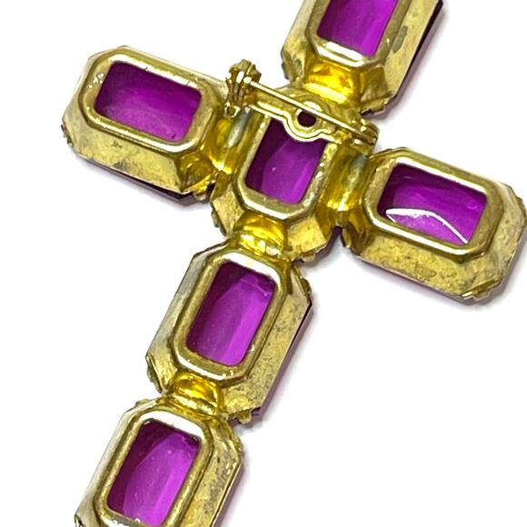 Brooch Cross Crucifix Purple Gold Vtg Acrylic S24 - Picture 3 of 4